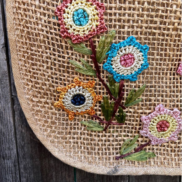 Philippine Floral Raffia Purse Embroidered Wooden Handle Handmade‎ - Picture 2 of 8